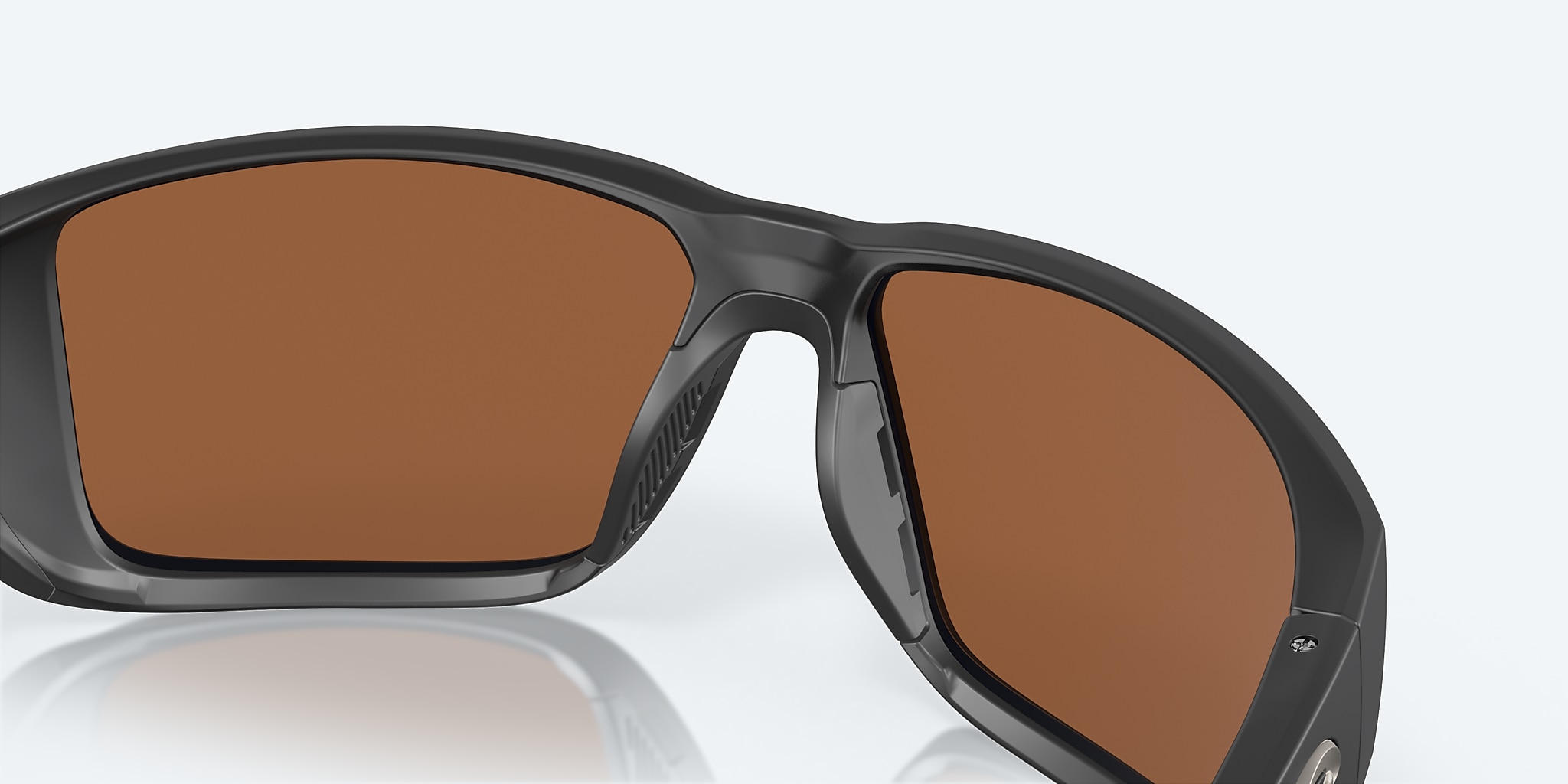 Lentes de Sol Costa Blackfin PRO L (60-16) con Cobre y Plateado Espejado lente y Negro Mate montura Imagen 7 de 7 Lentes de Sol Costa Blackfin PRO L (60-16) con Cobre y Plateado Espejado lente y Negro Mate montura Imagen 7 de 7