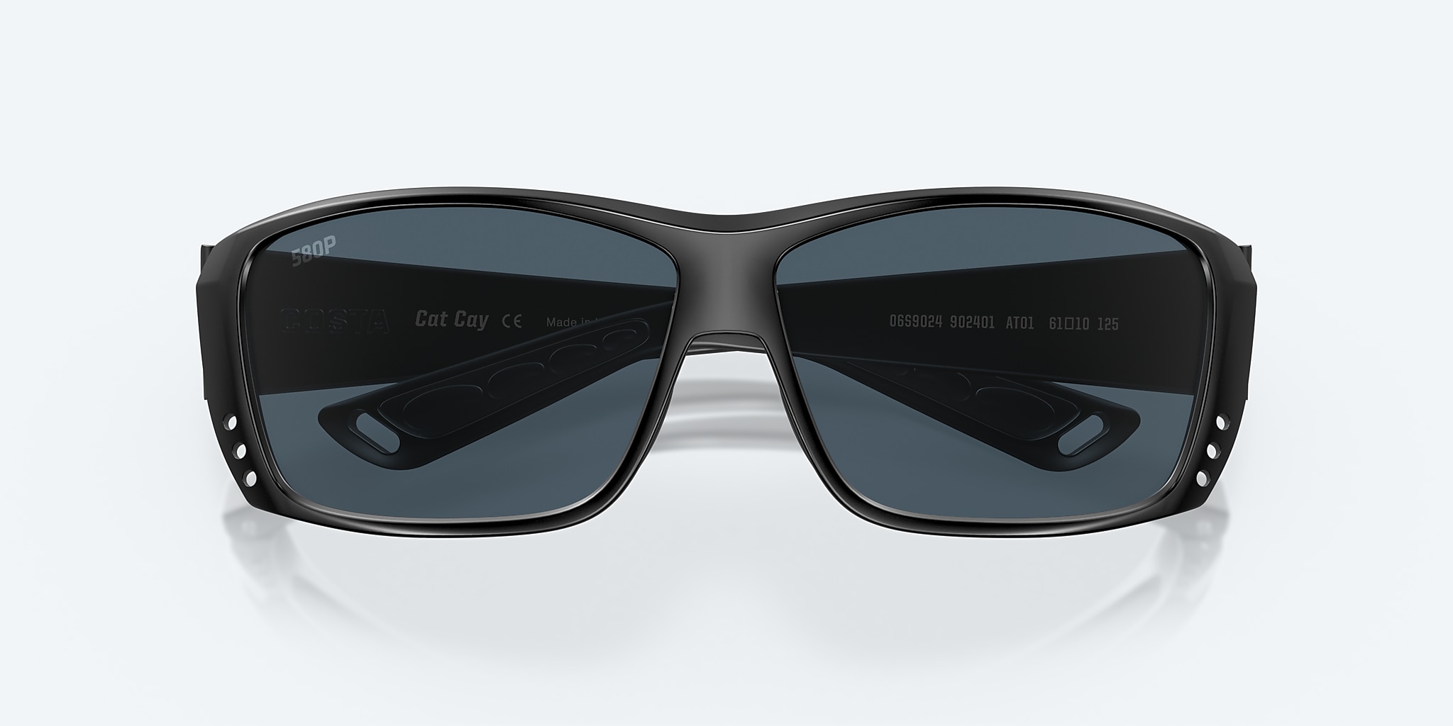 Sunglasses Costa Cat Cay M (61-10) with Gray lens and Blackout frame Image 5 of 7 Sunglasses Costa Cat Cay M (61-10) with Gray lens and Blackout frame Image 5 of 7