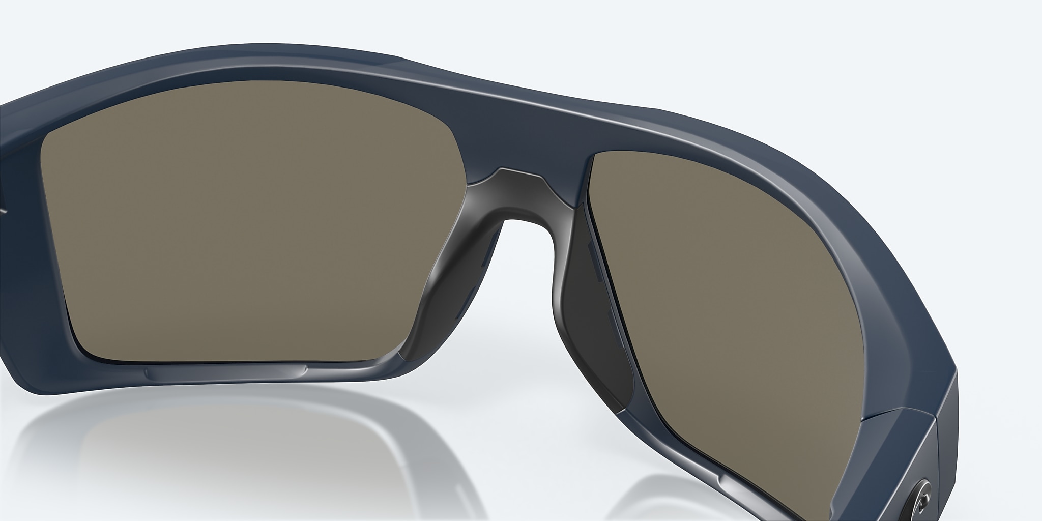 Gafas de sol Costa Diego XL (62-14) con Azul Espejado lente y Azul Medianoche montura Imagen 7 de 8 Gafas de sol Costa Diego XL (62-14) con Azul Espejado lente y Azul Medianoche montura Imagen 7 de 8