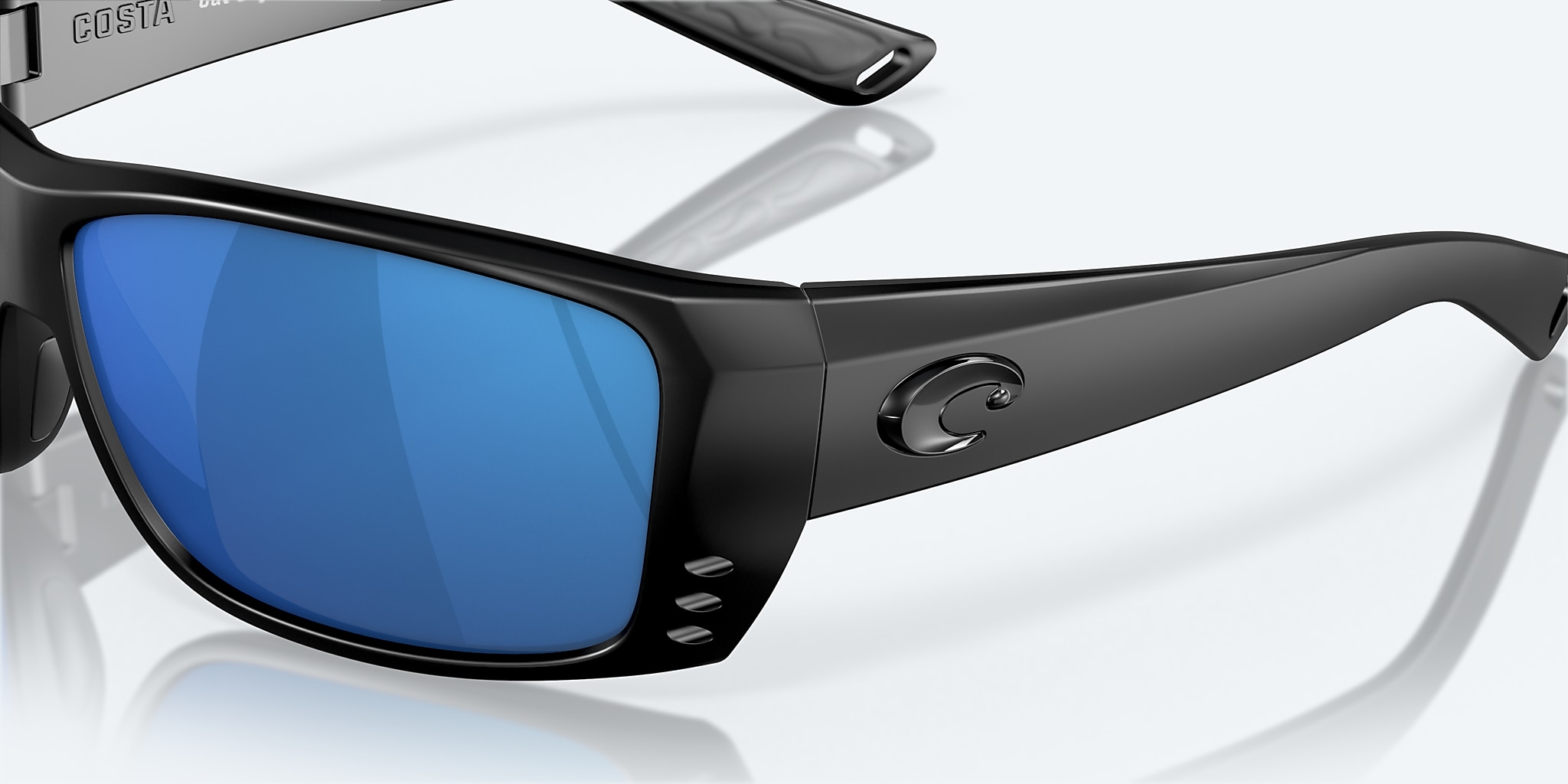 Sunglasses Costa Cat Cay M (61-10) with Blue Mirror lens and Blackout frame Image 6 of 7 Sunglasses Costa Cat Cay M (61-10) with Blue Mirror lens and Blackout frame Image 6 of 7