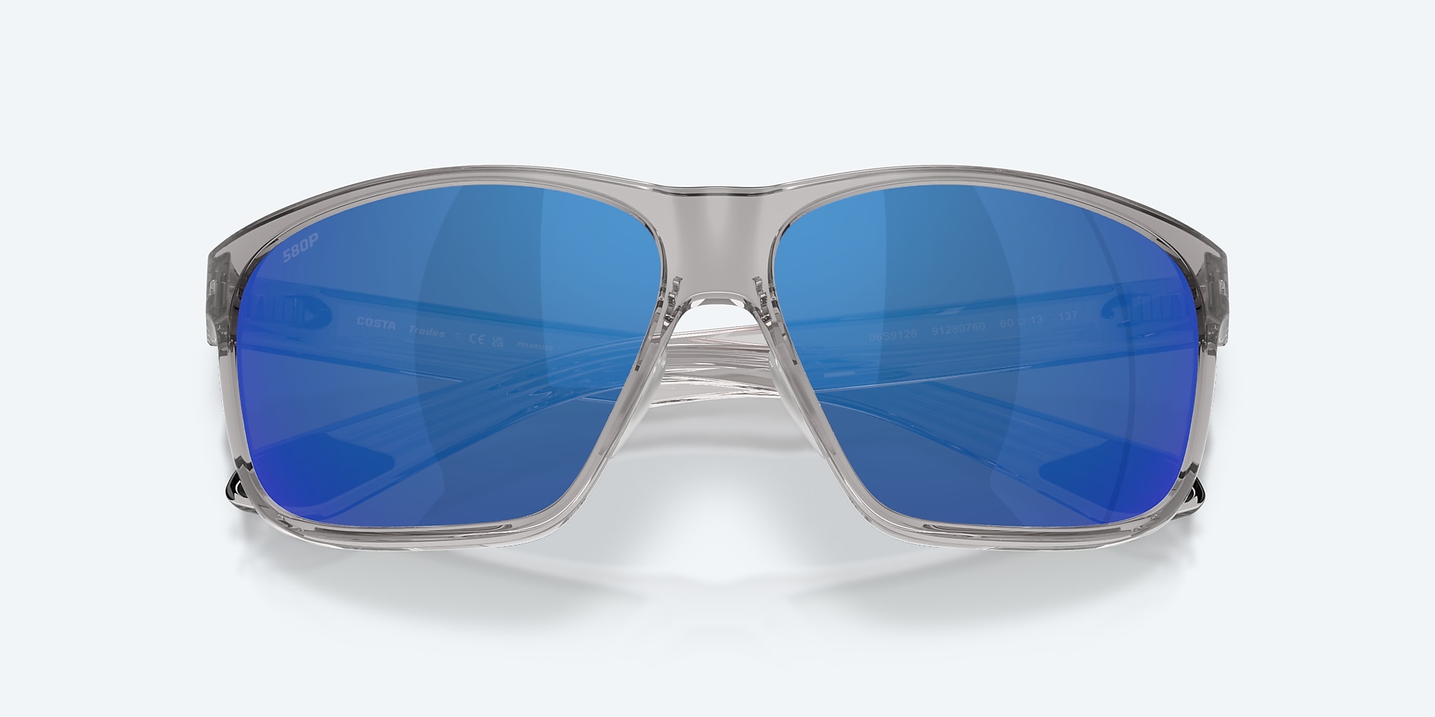 Lunettes de soleil Costa Trades M (60-13) avec Effet miroir bleu verre et Gris Cristal monture Image 5 de 8 Lunettes de soleil Costa Trades M (60-13) avec Effet miroir bleu verre et Gris Cristal monture Image 5 de 8