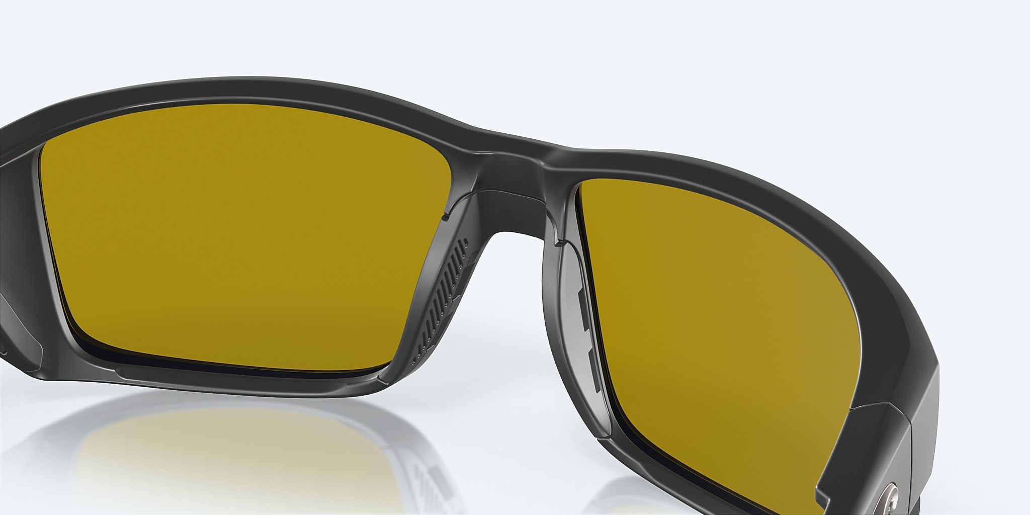 Sunglasses Costa Tuna Alley PRO L (60-16) with Sunrise Silver Mirror lens and Matte Black frame Image 7 of 8 Sunglasses Costa Tuna Alley PRO L (60-16) with Sunrise Silver Mirror lens and Matte Black frame Image 7 of 8