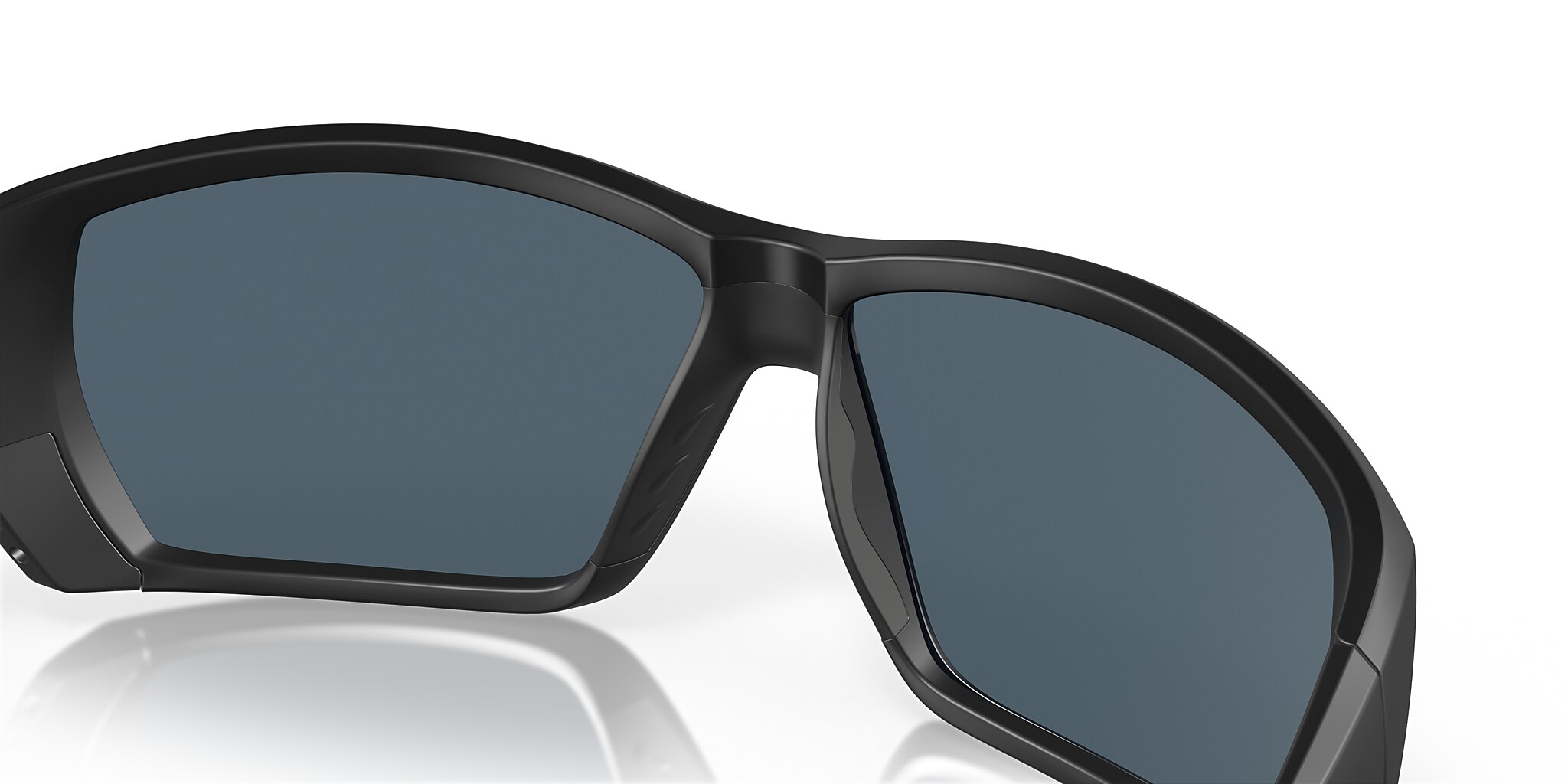 Costa Tuna Alley XL (62-11) with Gray lenses and Blackout frame