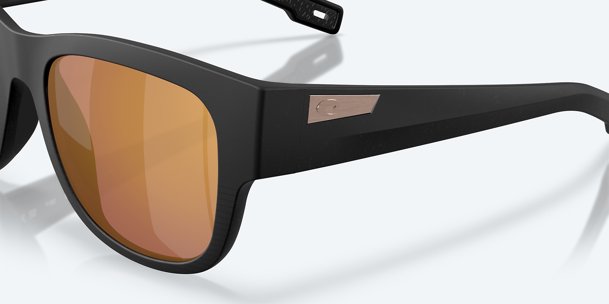 Lentes de Sol Costa Caleta XL (55-19) con Dorado Espejado lente y Netplus Black montura Imagen 6 de 8 Lentes de Sol Costa Caleta XL (55-19) con Dorado Espejado lente y Netplus Black montura Imagen 6 de 8