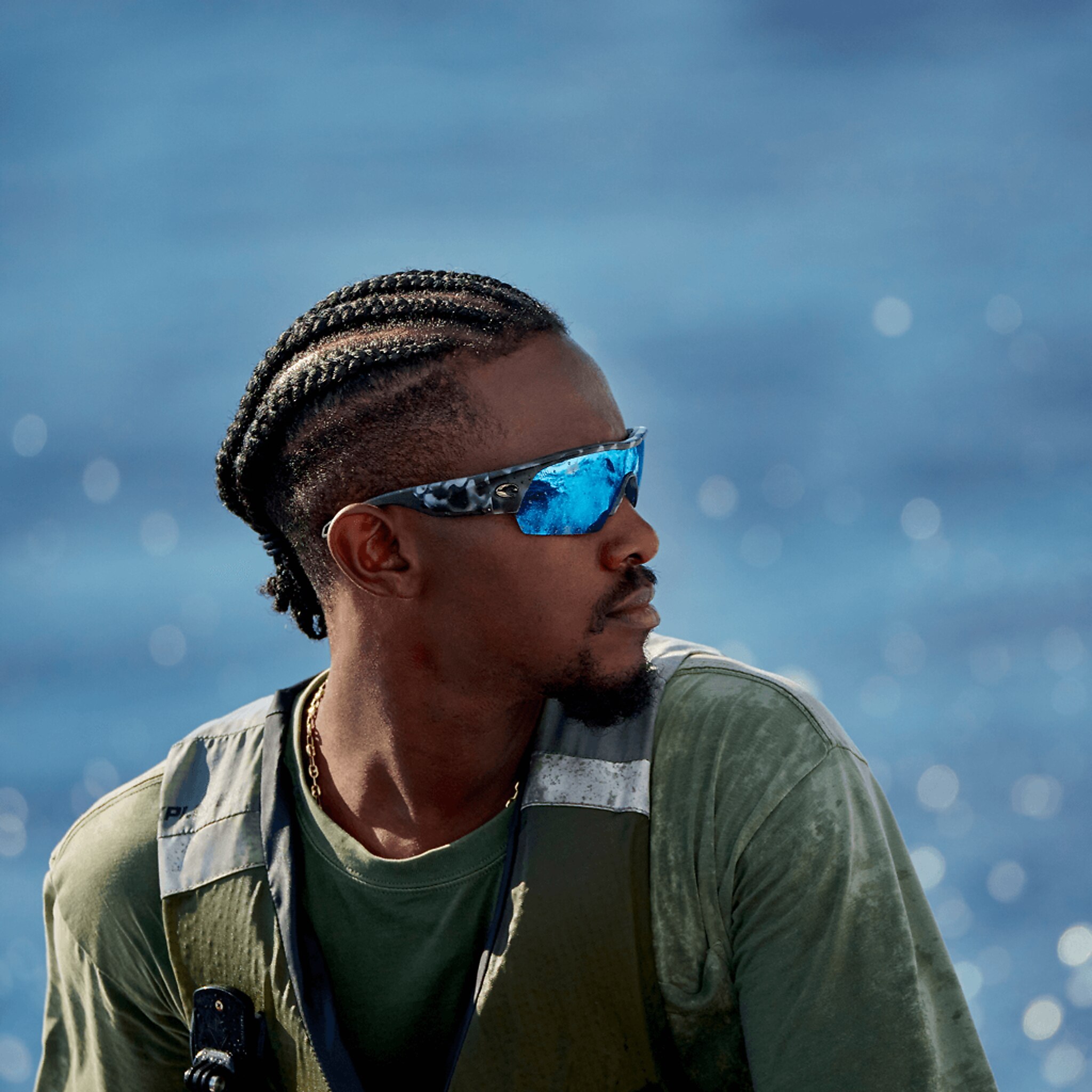 Costa Pilothouse PRO XXL (35-135) with Blue Mirror lenses and Deep