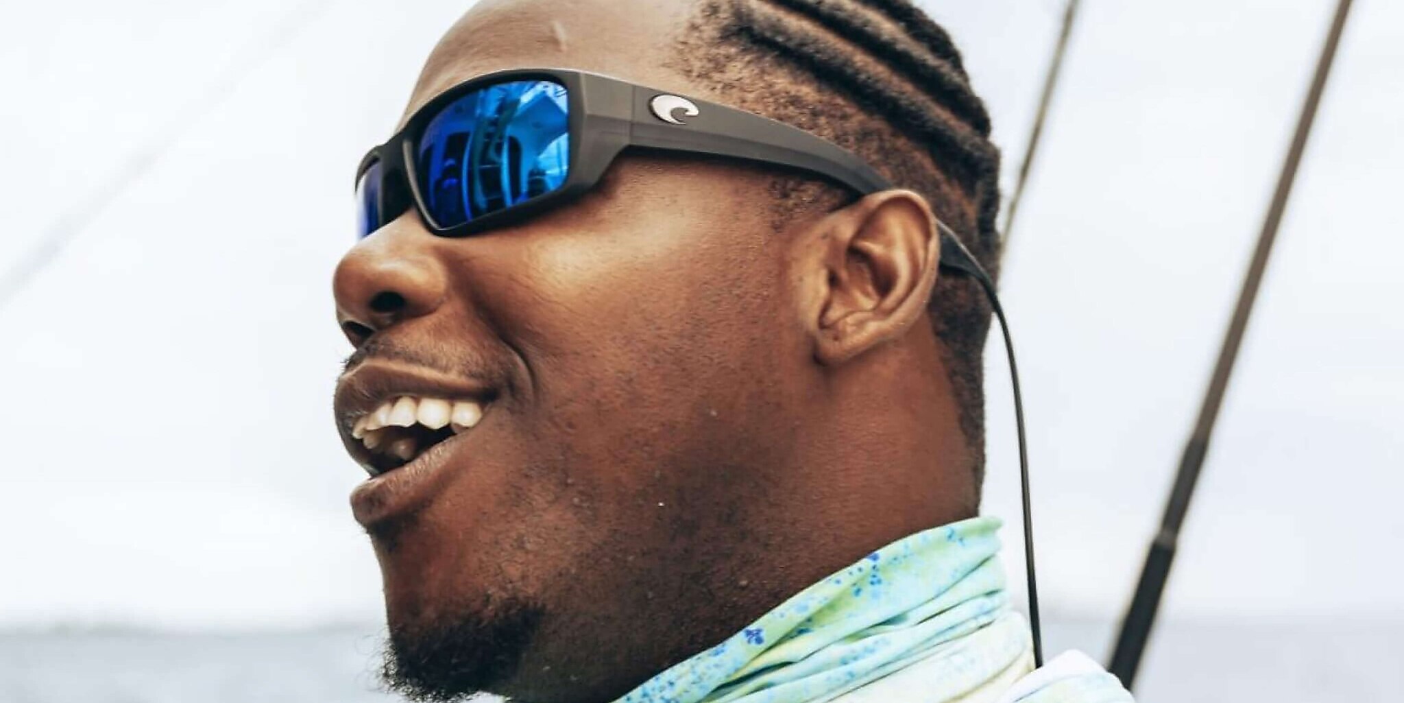 Costa Fantail PRO L (60-15) with Green Mirror lenses and Matte