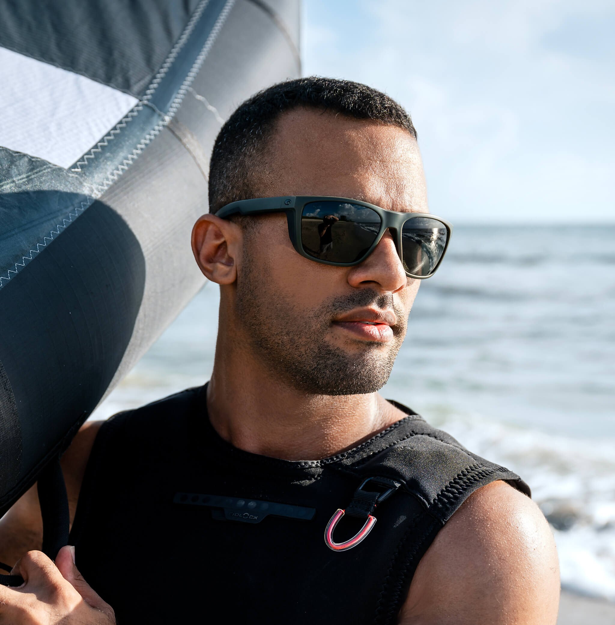 Costa Ferg XL XXL (62-16) with Gray lenses and Matte Black frame