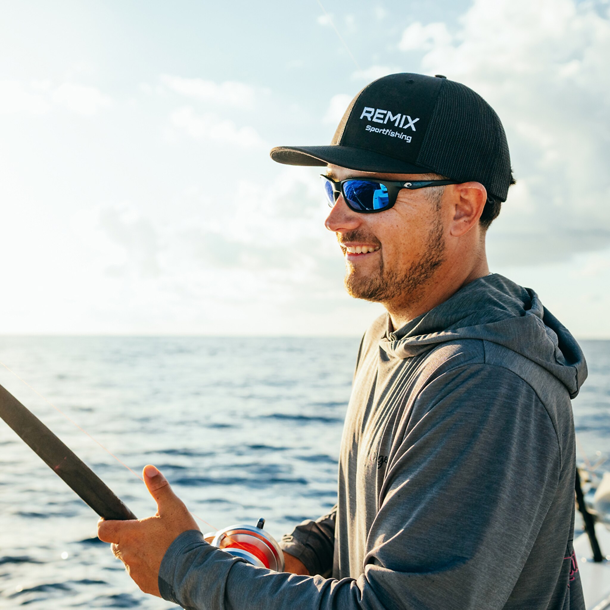 Sunglasses Costa Brine II M (59-17) with Blue Mirror lens and Americas 250th Tuna Flag frame Image 4 of 10