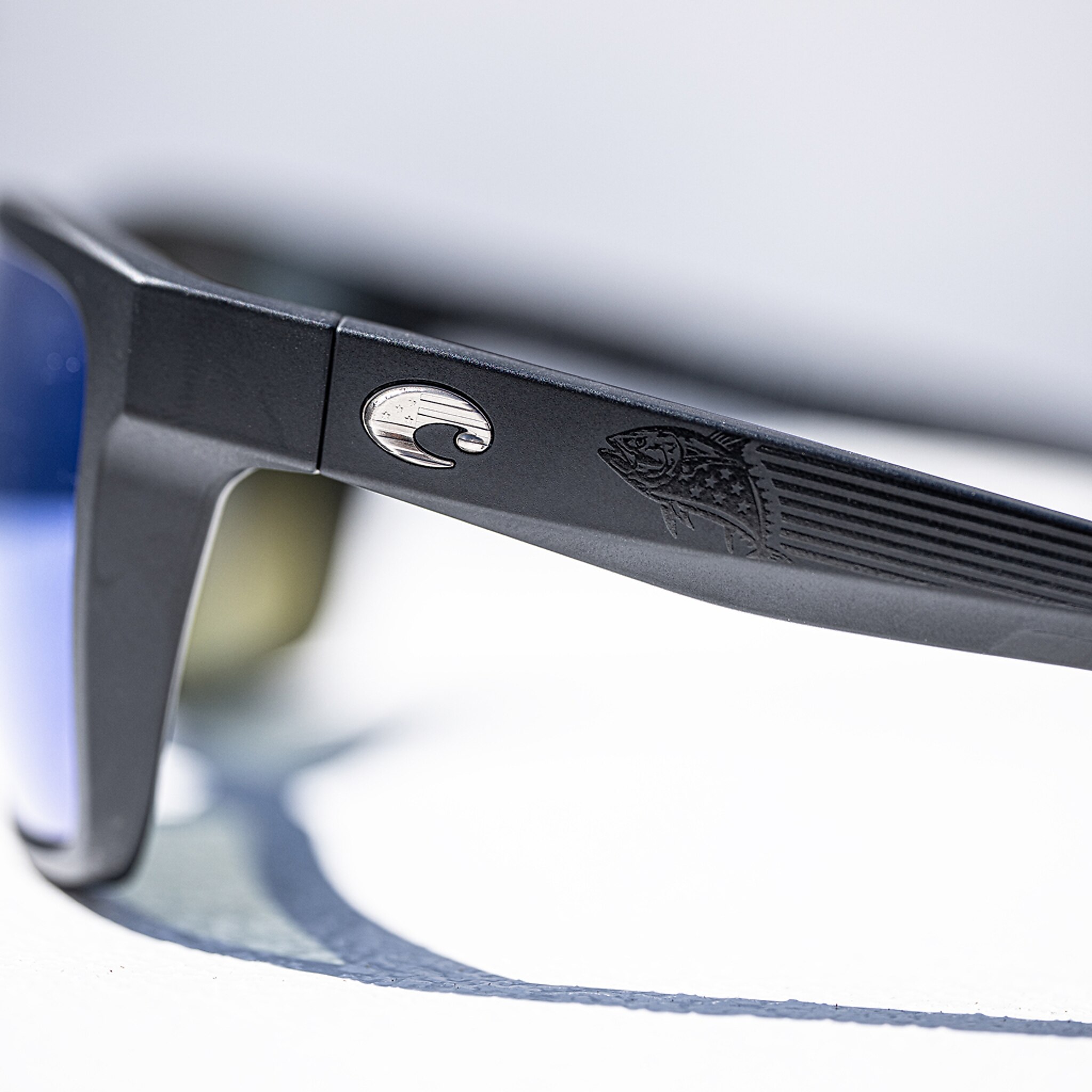 Sunglasses Costa Broadbill II XL XXL (62-15) with Blue Mirror lens and Americas 250th Tuna Flag frame Image 3 of 10