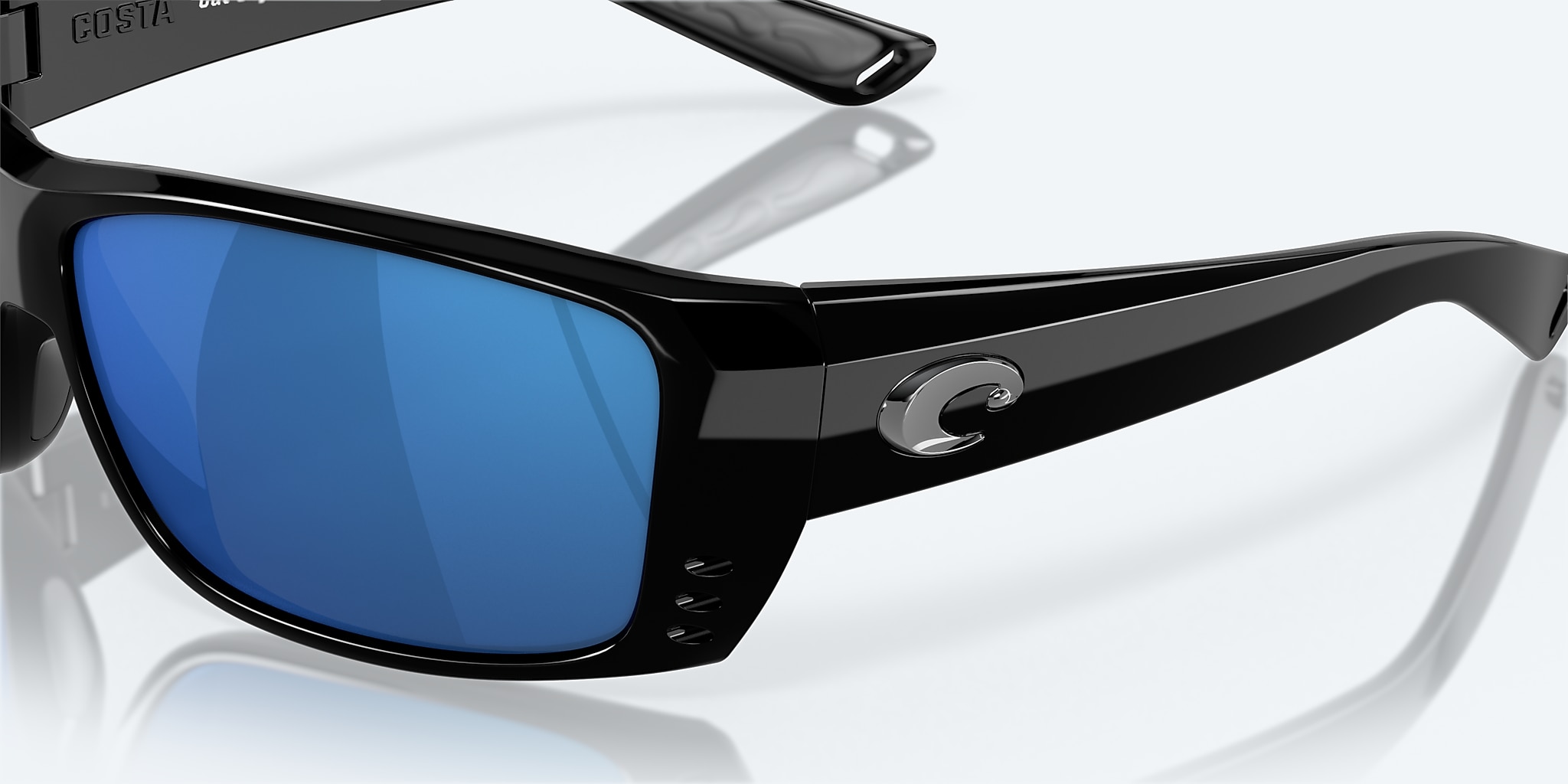 Sunglasses Costa Cat Cay M (61-10) with Blue Mirror lens and Shiny Black frame Image 6 of 7