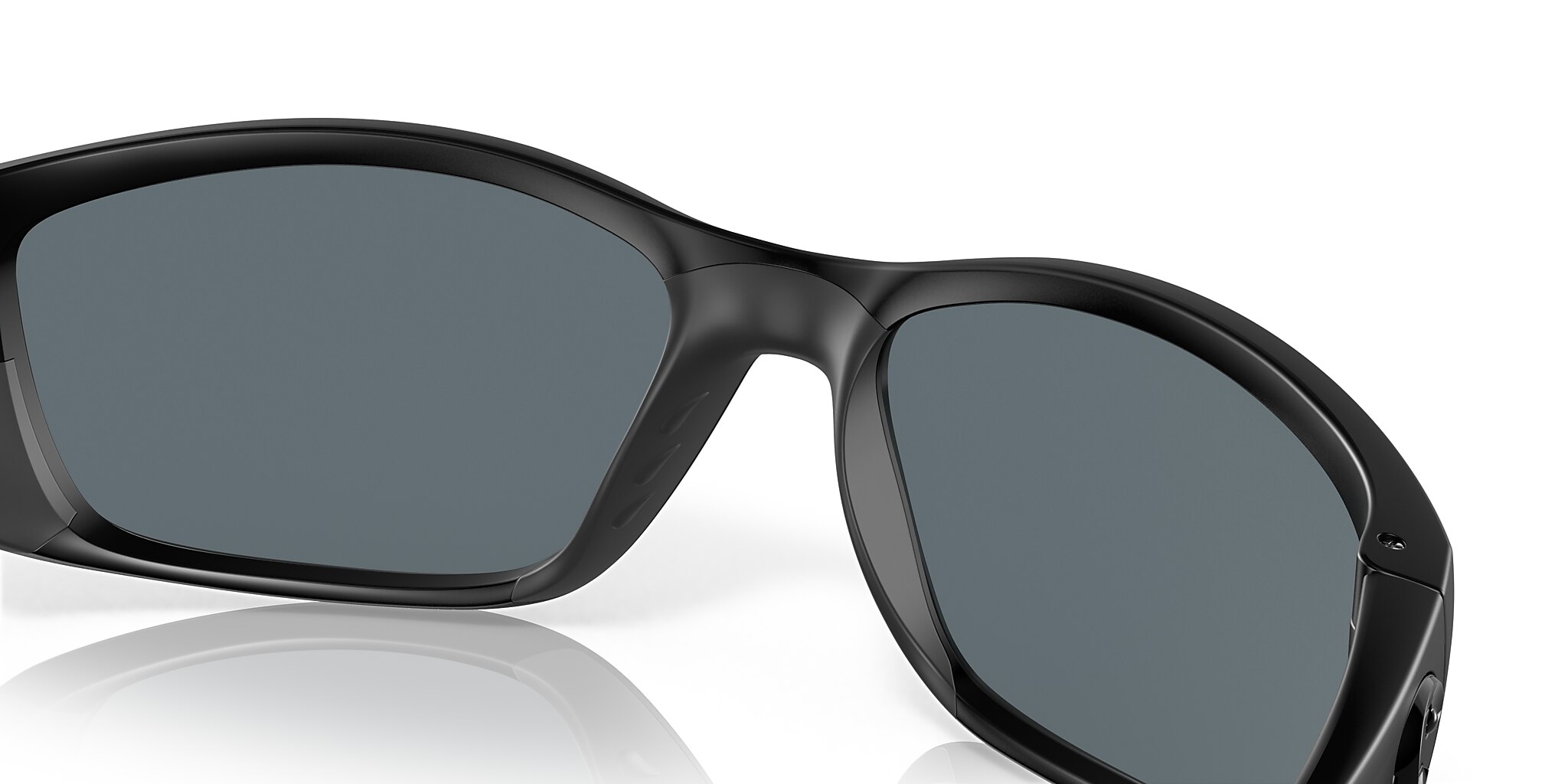 Costa Fisch XL (64-17) with Blue Mirror lenses and Blackout frame