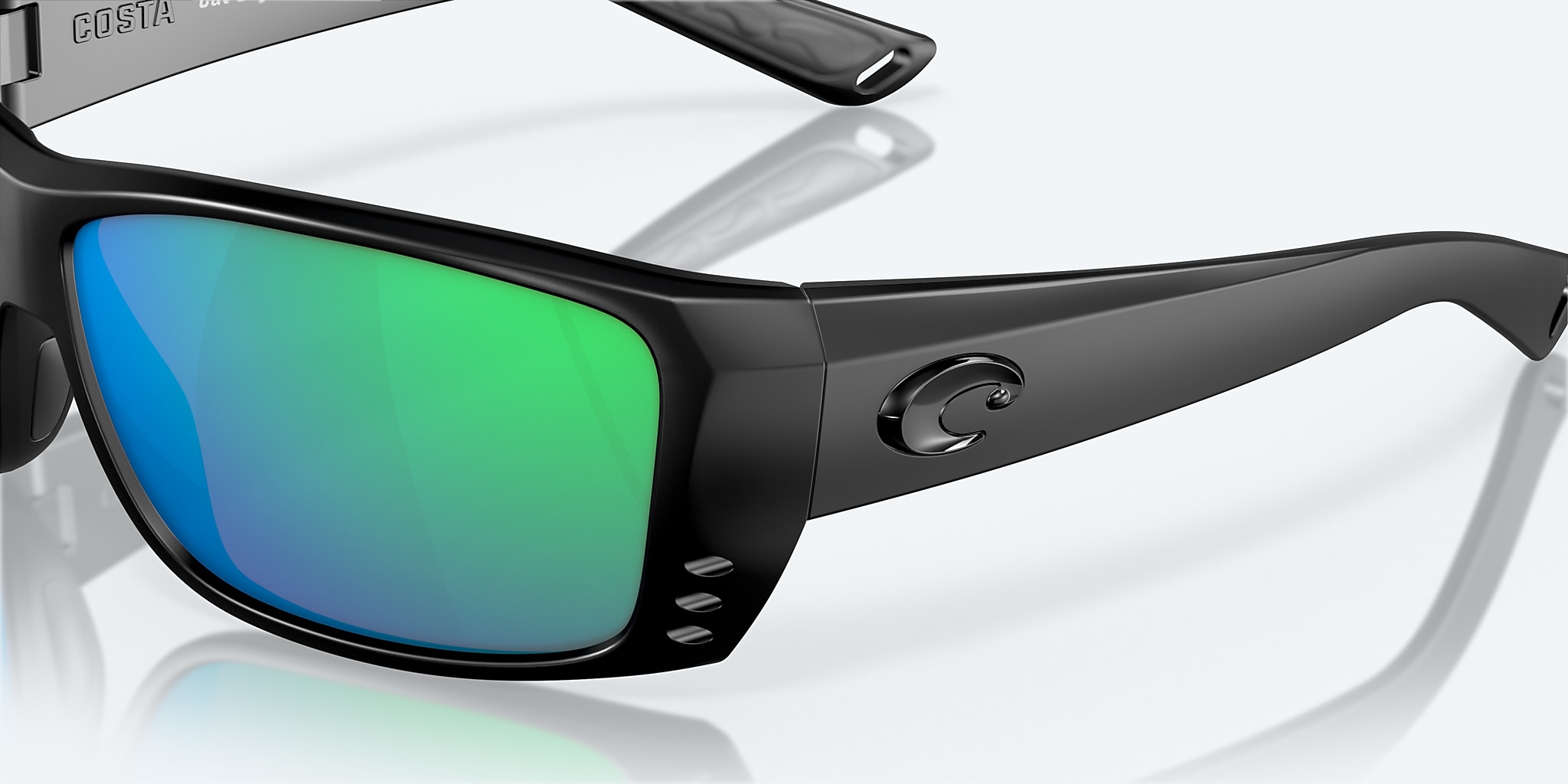 Sunglasses Costa Cat Cay M (61-10) with Green Mirror lens and Blackout frame Image 6 of 7