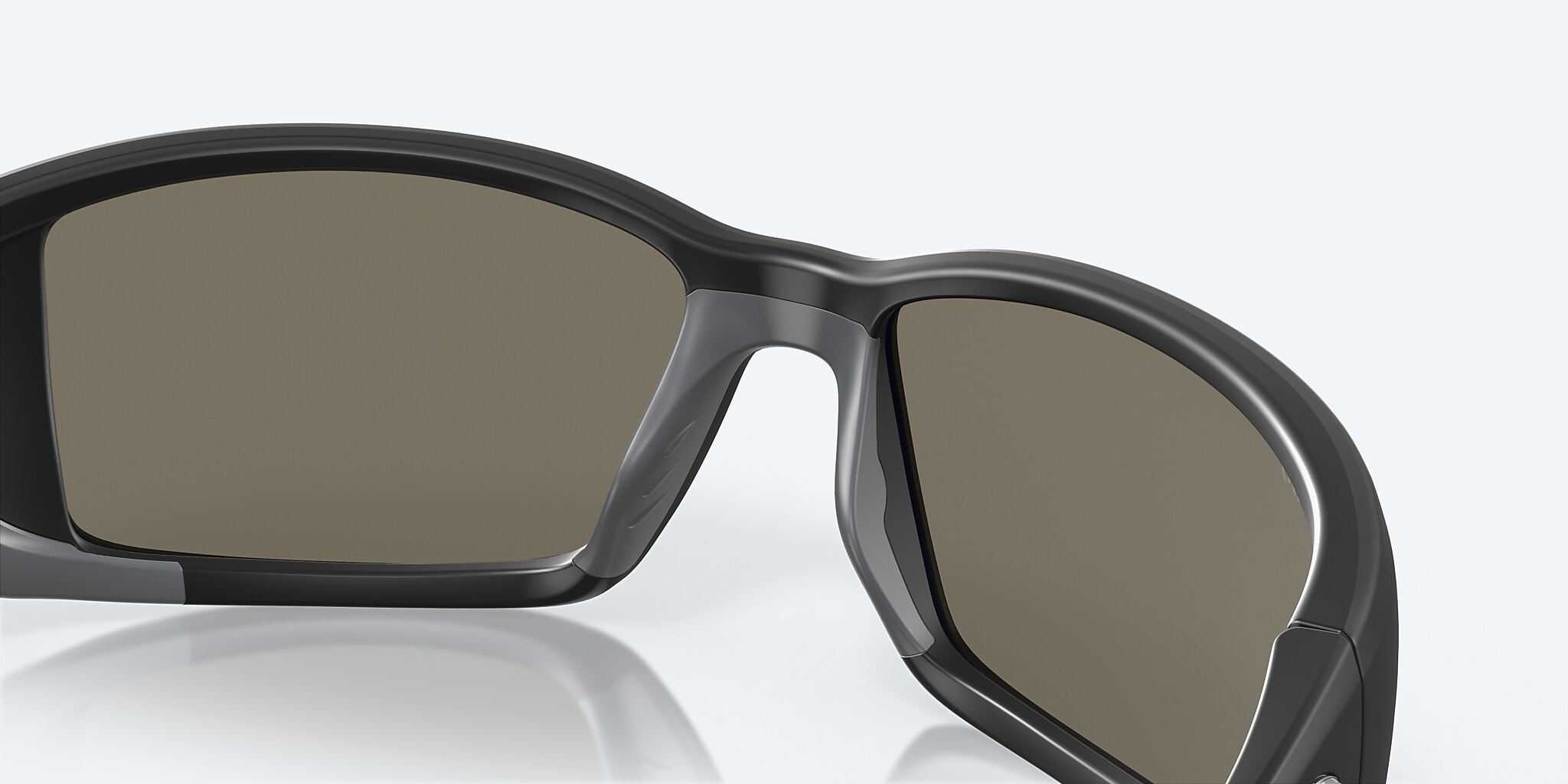 Lunettes de soleil Costa Blackfin L (62-17) avec Effet miroir Bleu verre et Noir mat monture Image 8 de 8